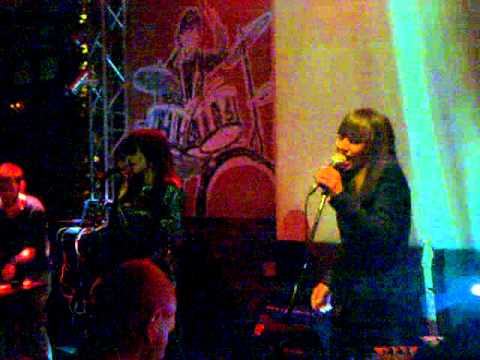 olga kouklaki  feat liset alea -Gazstation-live at vox music stage volos.01.03.13