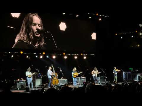 Make Me Down A Pallet On Your Floor - Billy Strings