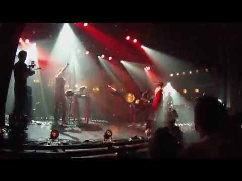 The Do “Keep Your Lips Sealed”