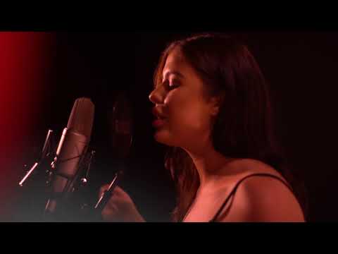 Elle Hamilton - Alone | Moonlight Sessions | Luna-Ray Productions