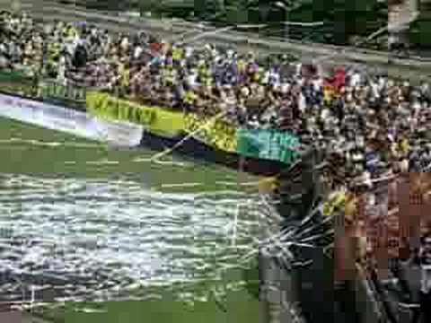 "Atletico Huila --- Salida frente al Cali" Barra: Alta Tensión Sur &bull; Club: Atlético Huila