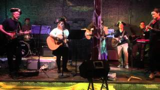 Decemberists Ensemble – Leslie Anne Levine