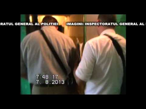 11 persoane cercetate de poliție pentru distribuirea materialelor cu conținut pornografic infantil