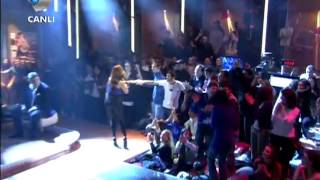 Download lagu Suave (Kiss Me) Beyaz Show - Nayer Ft. Pitbull mp3