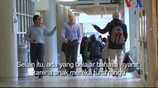 Universitas untuk Mahasiswa Tuna Rungu - Liputan Feature VOA