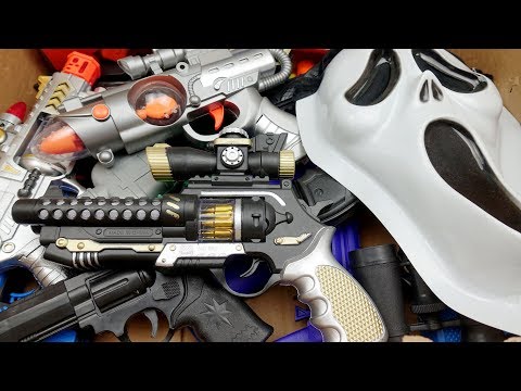 Toy Guns Box! Scream Mask - Lighted and Voiced Toy Guns
