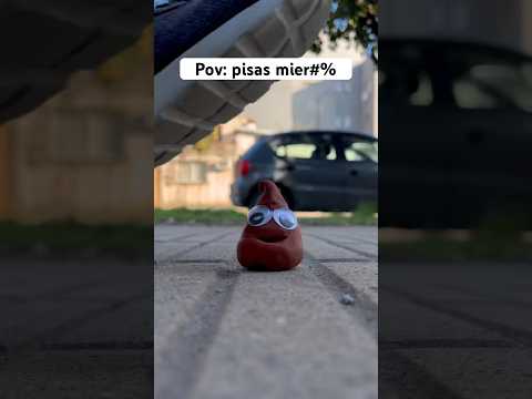 When you step on kk on the street IG: elnachetoo #argentina #humor #comedy #sketch #friends