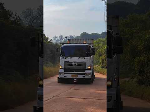 Hino 700 Profia SH1E, E13C Euro IV #Batam #Hino #hino700 #profia #truckingbatam #batamtruckspotters