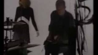 Garbage - Girl Don&#39;t Come