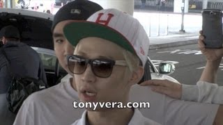 KPOP star Henry Lau with his fans at LAX