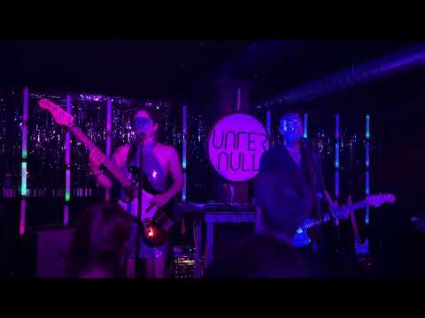 Dear Deer live - Claudine In Berlin @ Unter Null Festival, AJZ Bielefeld 12/08/2023