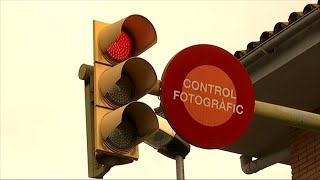 VOTV - Desactiven la funció sancionadora dels semàfors però es manté el lector de matrícules