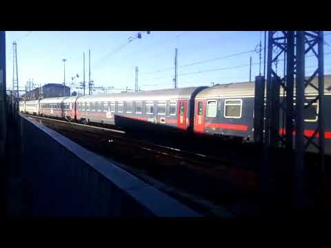 Treno ICN Torino - Reggio Calabria con due locomotive E402B a Chivasso
