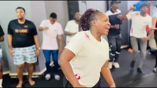 Download lagu Umlazi Gospel Choir The Original - NGIYABONGA JESU mp3