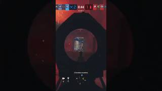 Doppia con Fuze!!🔥 #rainbowsixsiege #italiano #kill #doublekill #fuze #subscribe #like #ps4 #easy