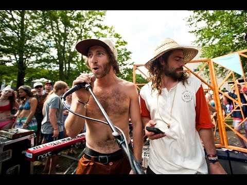 Twiddle Off Stage at the Frendly Gathering