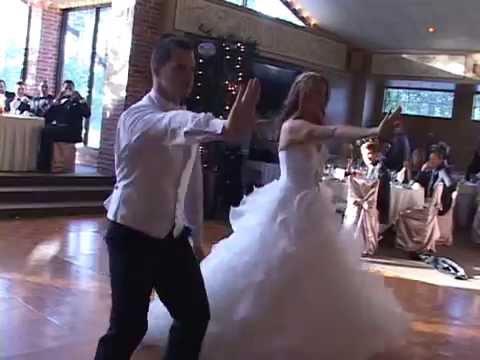BEST WEDDING DANCE EVER!!! (Ryan and Leah Claxton) :)