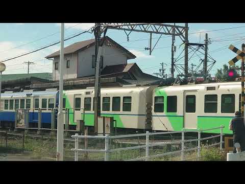 Esta é a Ferrovia Yokkaichi Asunarou, um trem de bitola estreita que circula localmente e há apenas três linhas no Japão.🚆É uma formação de cor diferente que pode ser vista durante as inspeções de veículos😀