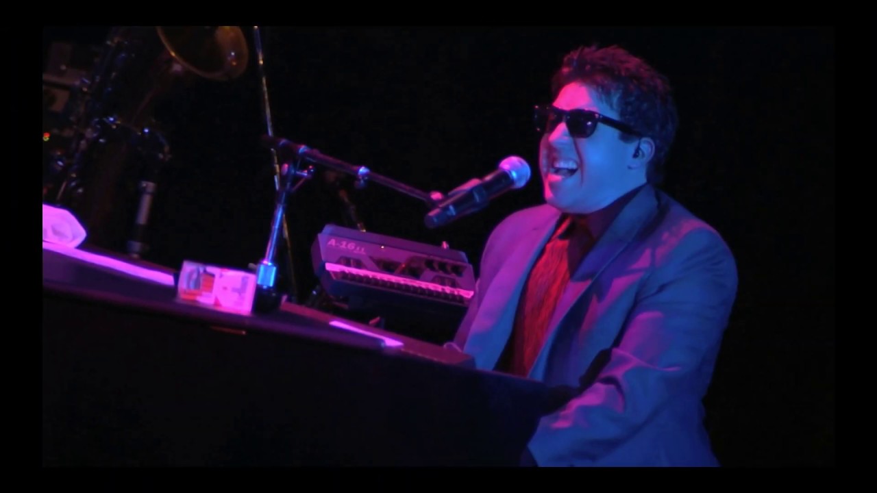 Promotional video thumbnail 2 for David James - Piano/Singing Entertainment