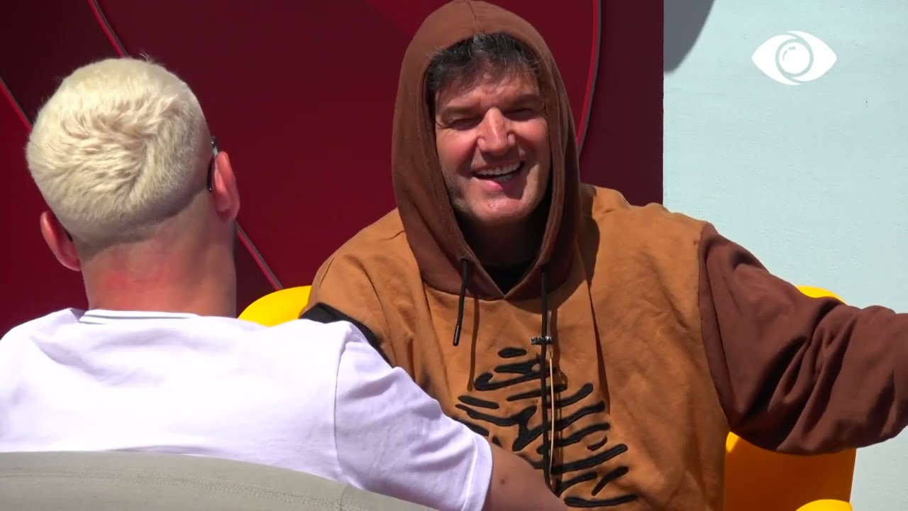 Luizi: Kiara s'më ka thënë mos u merr me Efin/ Kiara: Më ka ngelur hatri