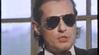 falco - body next to body