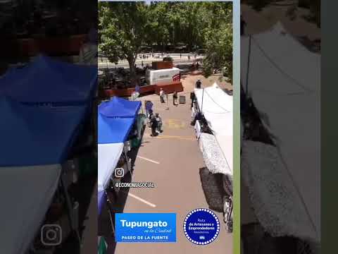 Emprendedores de la Economìa Social de Tupungato en el Paseo de la Fuente / Noviembre 2025