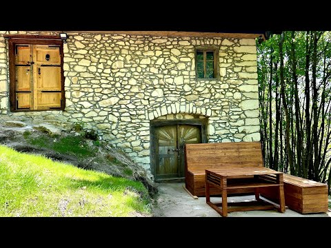 So bauen Sie Schritt für Schritt ein Ecksofa aus Paletten. OFF-GRID-Zuhause im Wald, Ep. 18.