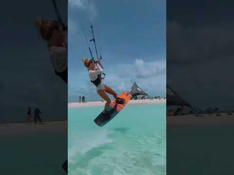 Kitegirls just wanna have fun! 😍🤯