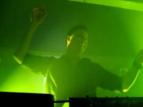 Lost Witness - Happiness Happening 2009 (Ali Wilson Tekelec Remix)