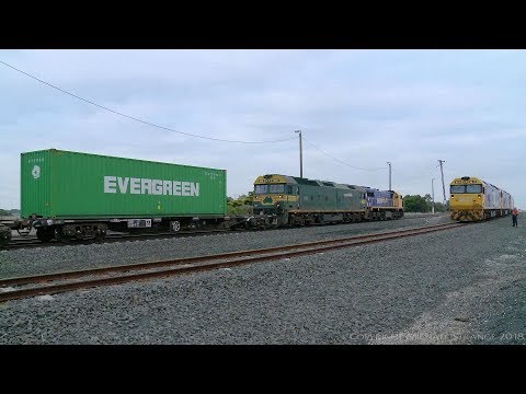 Crew Change For 7902v Mildura Containers (23/5/2018) - PoathTV Australian Trains & Railways