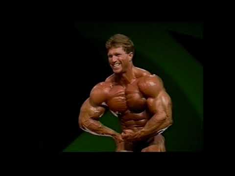 Gary Strydom Posing at the 1990 IronMan Pro Invitational