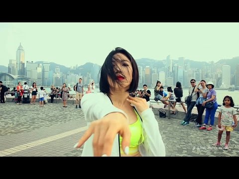 Lia Kim Freestyle in Victoria Harbour | ELLE Hong Kong