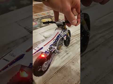 Dirt bike / exhaust  sound of dirtbike / toy bike #short #shortsvideo #shorts