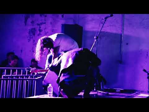 DESTRUYE Y DESTRUYE - PARANOIA (EN VIVO)