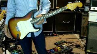 Video thumbnail for www.GuitarShopGuitars.com  1973 Fender Stratocaster Sunburst Hardtail demo by IplayMusic2