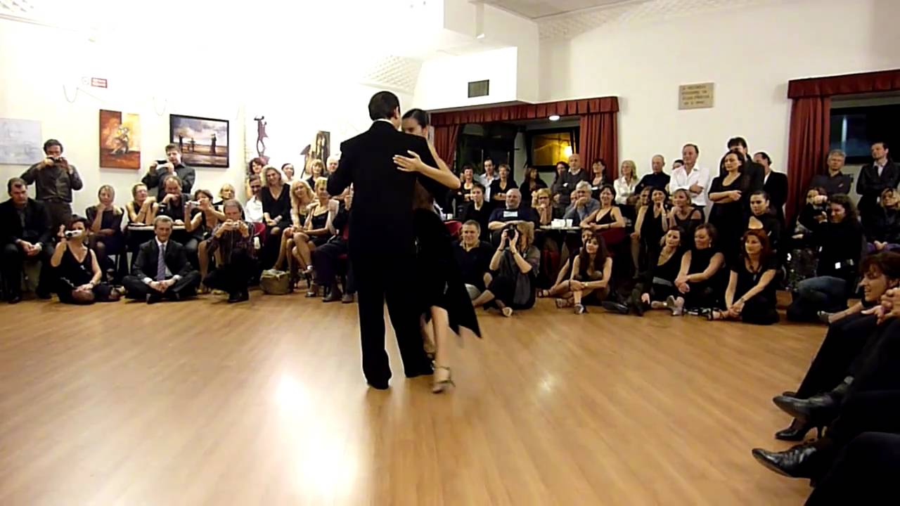 Miguel Angel Zotto y Daiana Guspero - Tango 2 -  Udine.mpg