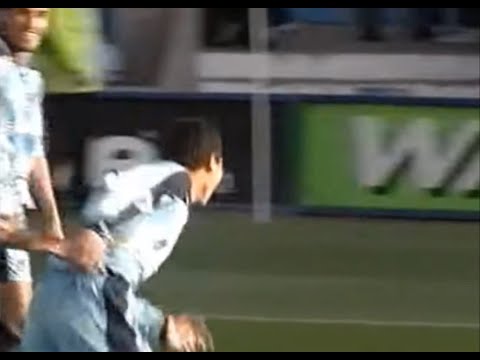 Golazo de Cachete Zuñiga en su debut en la Premier League. Coventry City 4 Bradford 0,18 Marzo 2000.