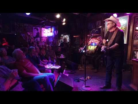 Ill Never Leave These Old Horses - Tom Russell