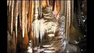 preview picture of video 'Geoff & Carolyn, Jenolan Caves, Katoomba'
