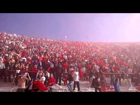 "Huracán te vinimos a ver, ponga huevos no podés perder!! â™ªâ™«" Barra: La Banda de la Quema • Club: Huracán