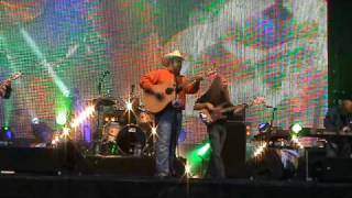 Daryle Singletary  live in France at " Country rendez-vous festival " 2010.