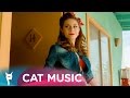 Liza Fox - Dynamite (Video) 