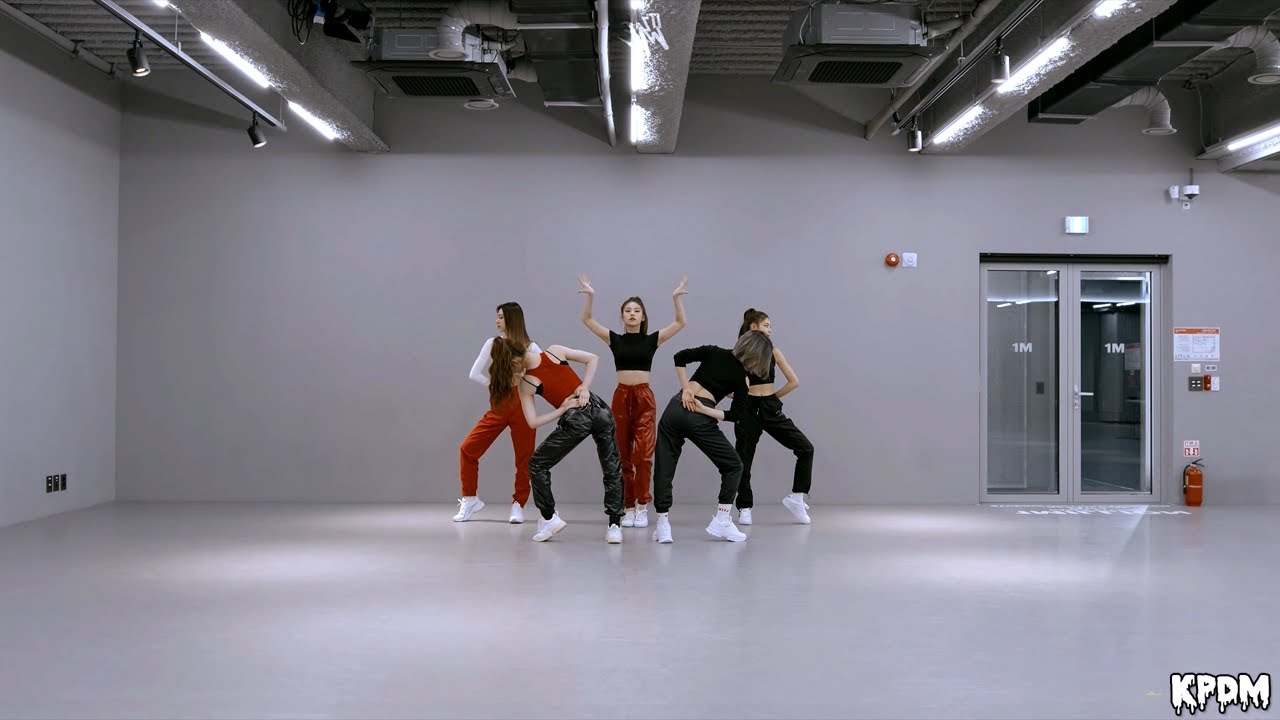 ITZY - WANNABE Dance Practice (Mirrored)