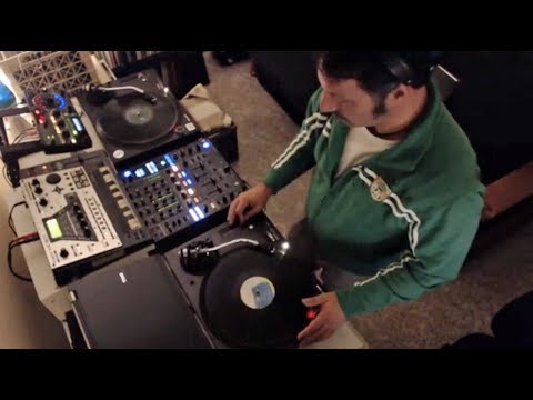100% Vinyl DJ Mix Set - House / Techno / Progressive / Tribal