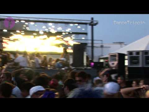 Tommy Vicari JR - Look In Your Eyes [played by Ricardo Villalobos]