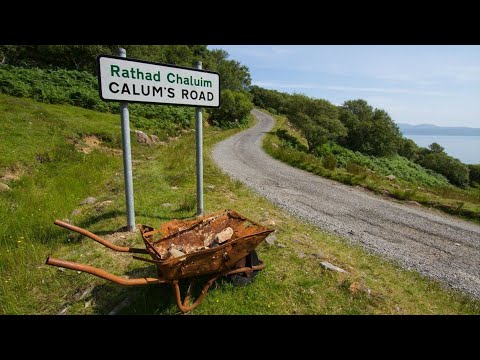 Calum's Road performed by Paul Anderson