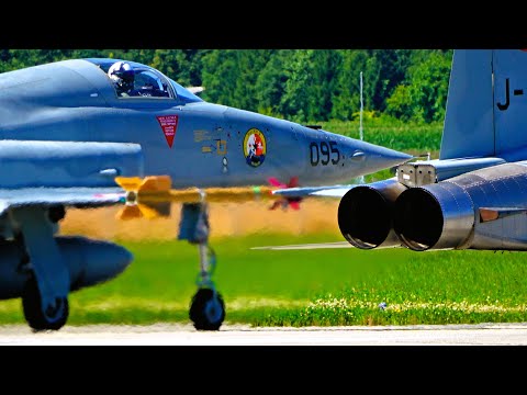 F-5 Tiger Pilots Synchronize Full Afterburner Takeoff [4K]