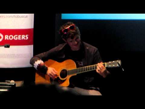 Tobuscus Live in Toronto - Classical Gas (High Quality)