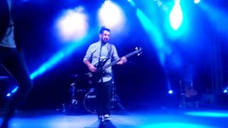 Tarifa Plana cantando bipolar. Fiesta del Fiesta