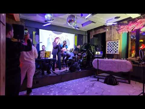 Marvin Gaye - Ain't No Mountain High Enough - Cover